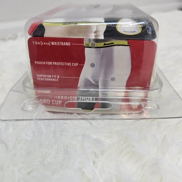 Franklin compression short and cup youth Size-XS (open box, never used) - Picture 4 of 6